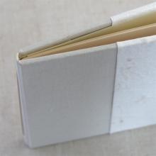 Guestbook Detail eco-friendly-recycled-wedding-guestbook